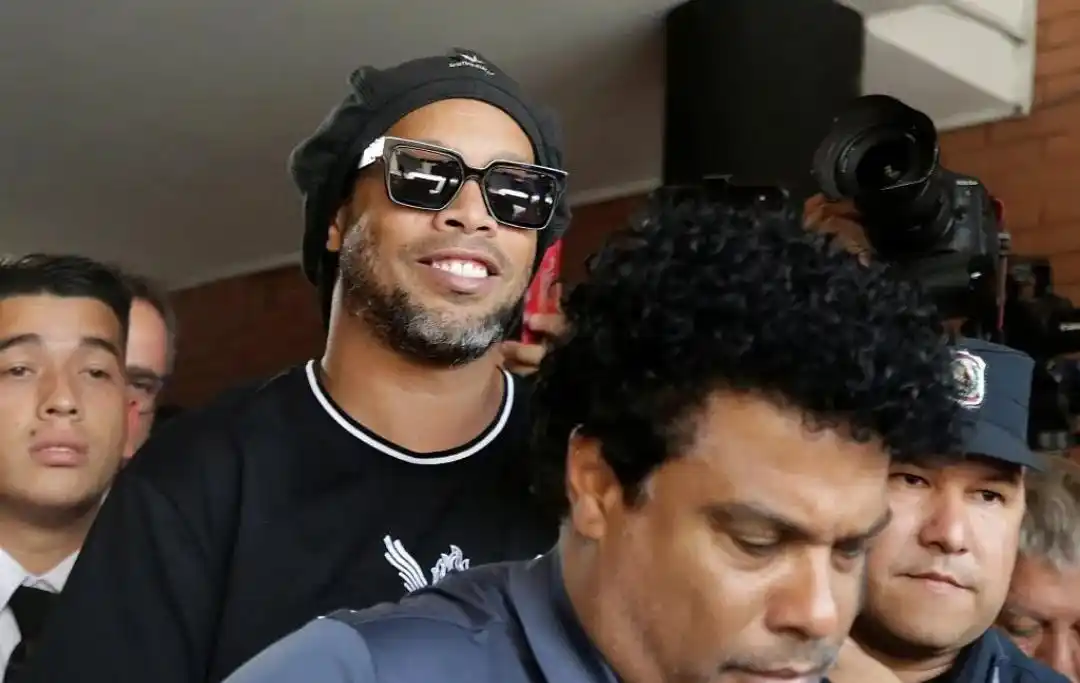 在攻防两端 在攻防两端