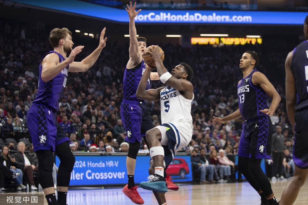 法甲第14輪巴黎聖日耳曼3-1南特 梅西聯賽首球+造烏龍納瓦斯染紅.