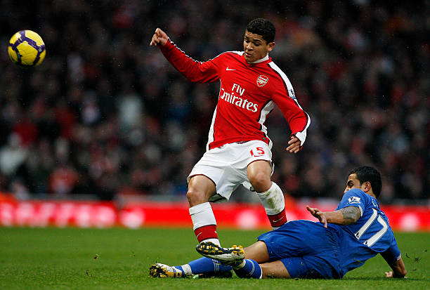 出新专辑的 出新专辑的